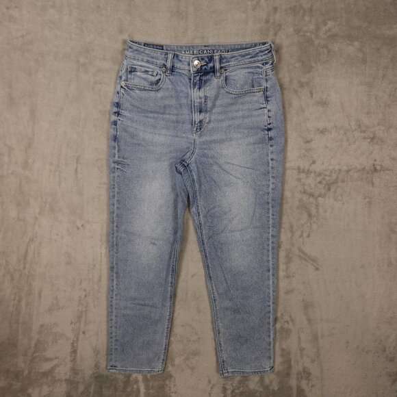 American Eagle Jeans Mom Straight Jean Women’s Size 4 Short Blue Denim - Picture 1 of 12